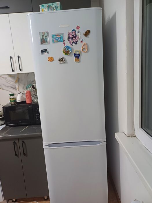 Холодильник Бирюса