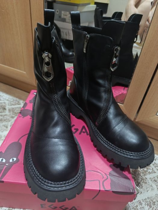 Продам ботинки и сапоги на осень