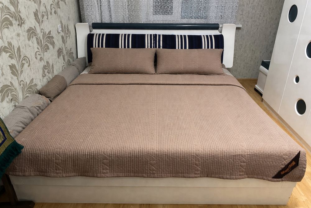 Спальный гарнитур ( самовывоз)