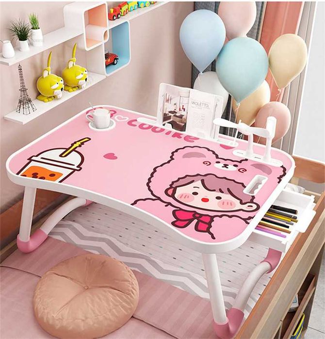 Детска масичка с чекмедже и място за чаша. с 4 USB порта ,