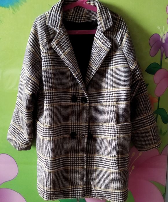 Продам полупальто на девочку