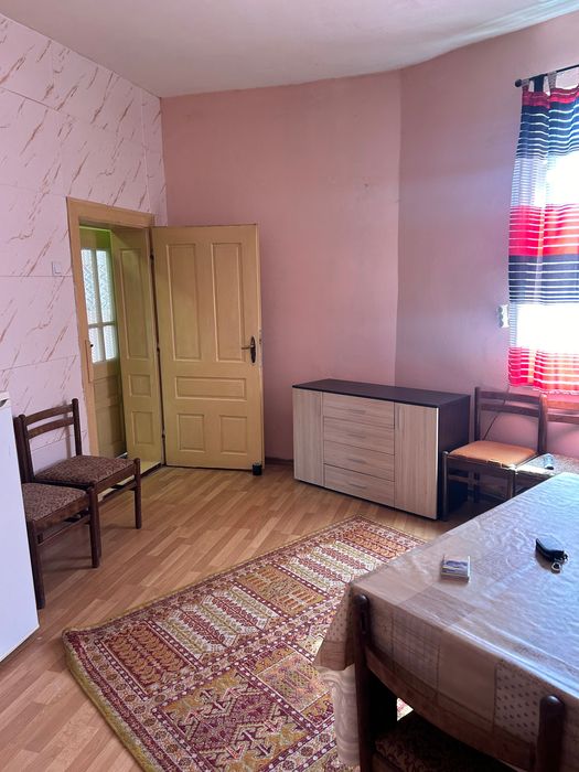 Продавам къща в гр. Мизия