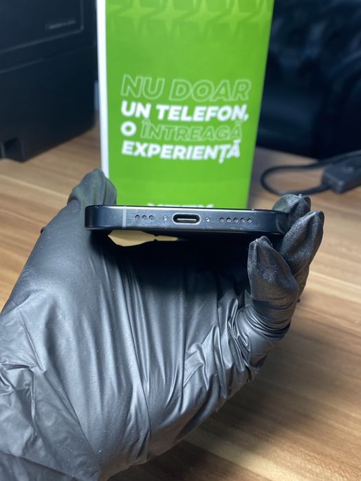 iPhone 16 Pro • 256 GB • Black Titanium