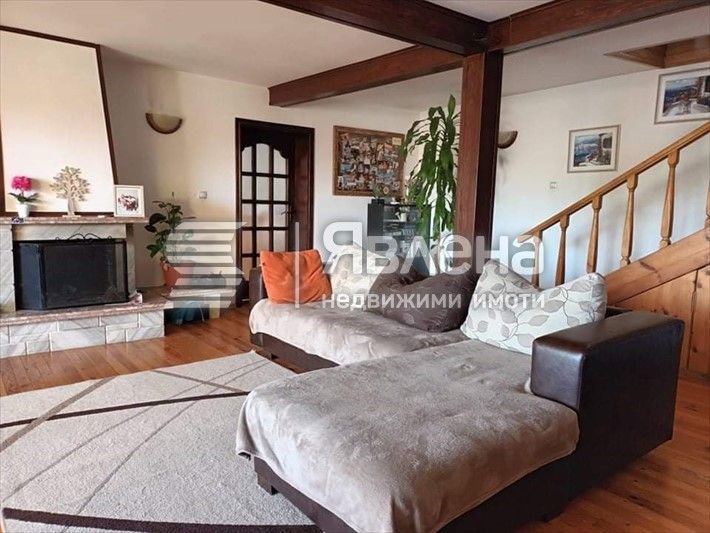 Продава се Промишлена сграда в с. Змейово, Област Стара Загора - 850 кв.м за 389 €/кв.м - Снимка #1