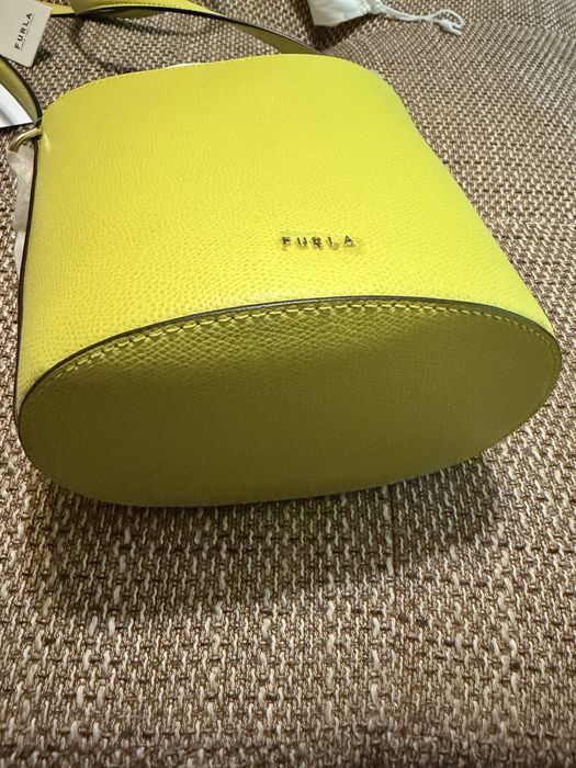 Bucket Furla Roxie в два цвята