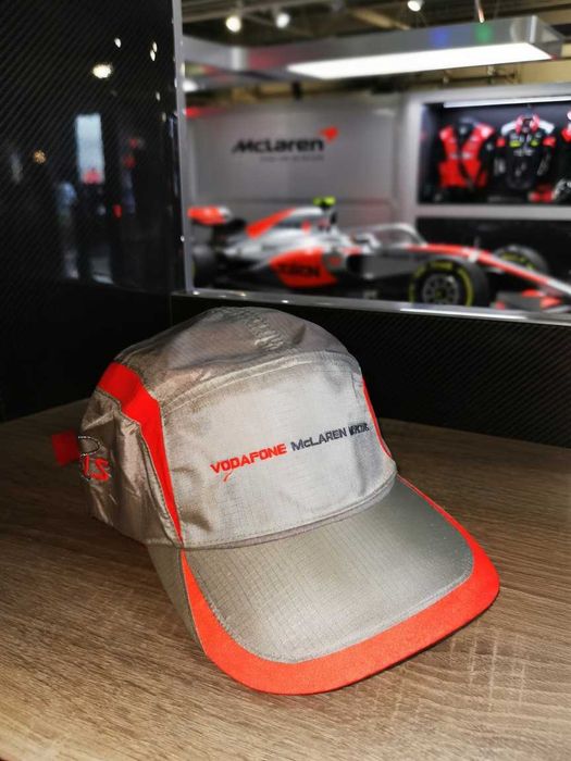 Sapca - Lewis Hamilton F1 Original Cap | Vodafone McLaren Mercedes | Mercedes-Benz Collection | Cu Etichete