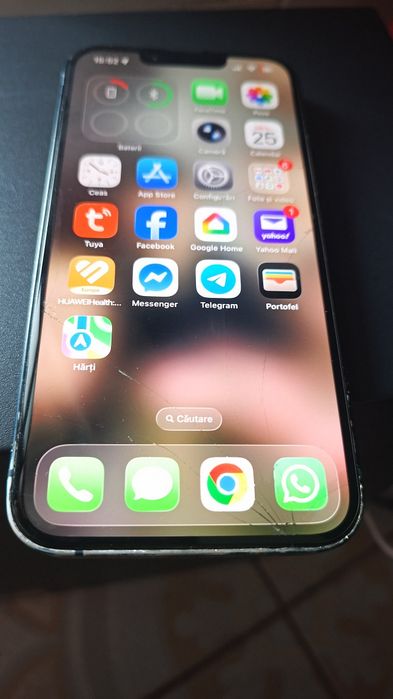 iPhone 13  256 GB