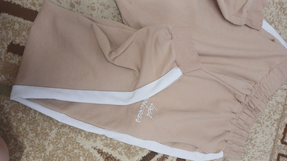 Pantaloni sport bej