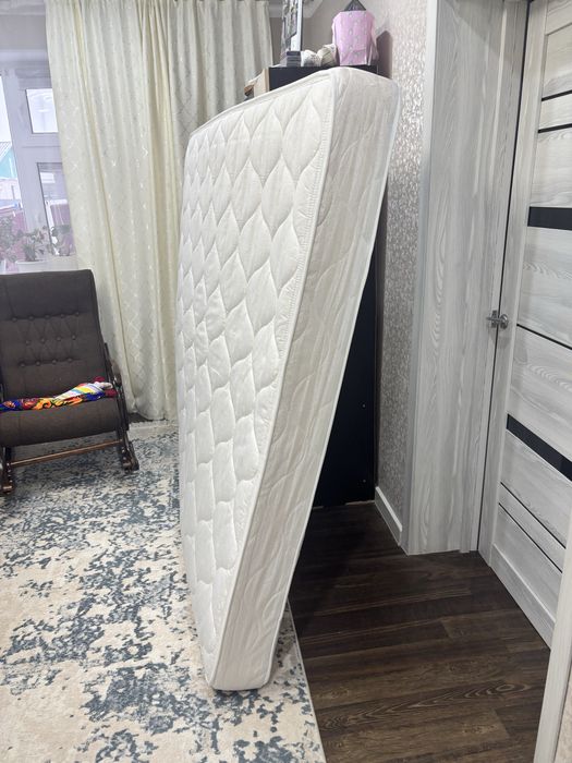 Матрас для кровати 2х1.80