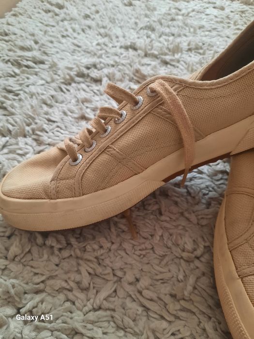 Мъжки   гуменки ..