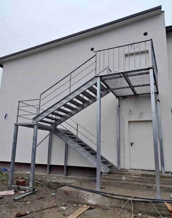 Scari metalice industriale