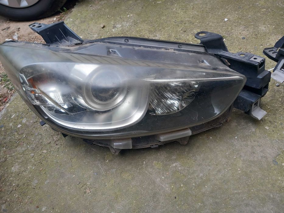 Фарове за мазда сх5  2014г