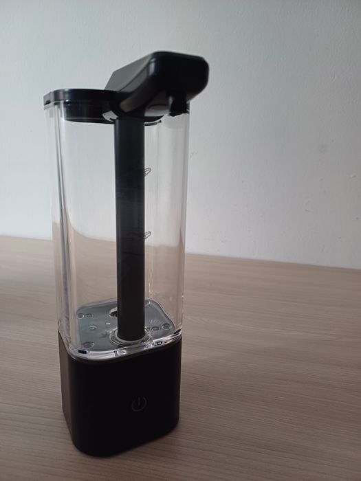 Диспенсер для жидкого мыла