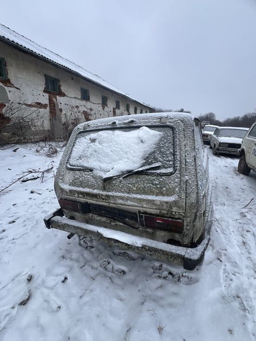 Лада Нива 1.7 НА ЧАСТИ