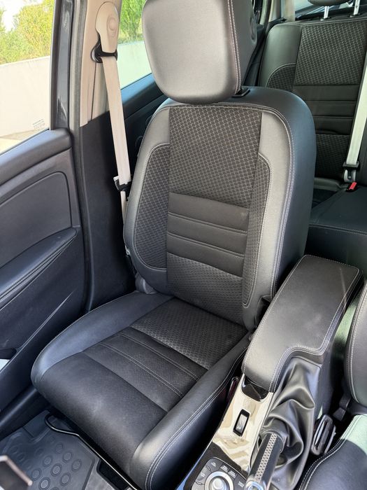 Interior Renault Megane 3 Estate Semi-piele
