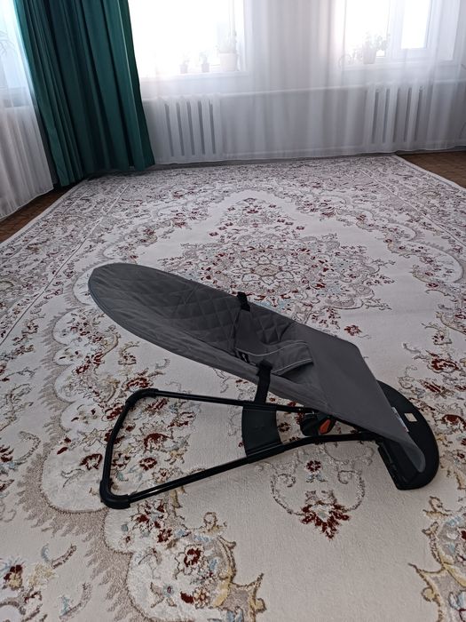 Продам шезлонг для ребенка