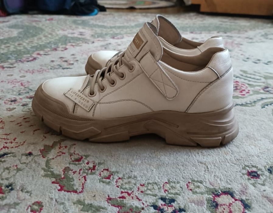 Кроссовки Lifexpert