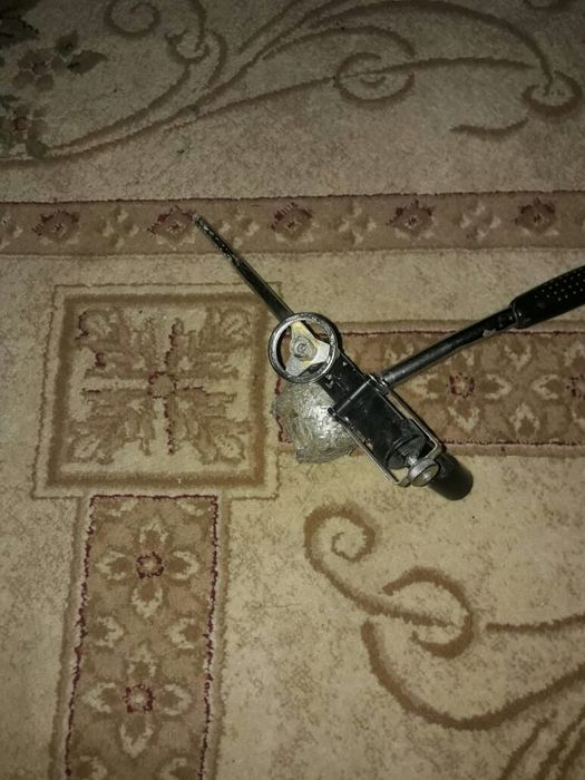 Здравствуйте продам писталет и молоток