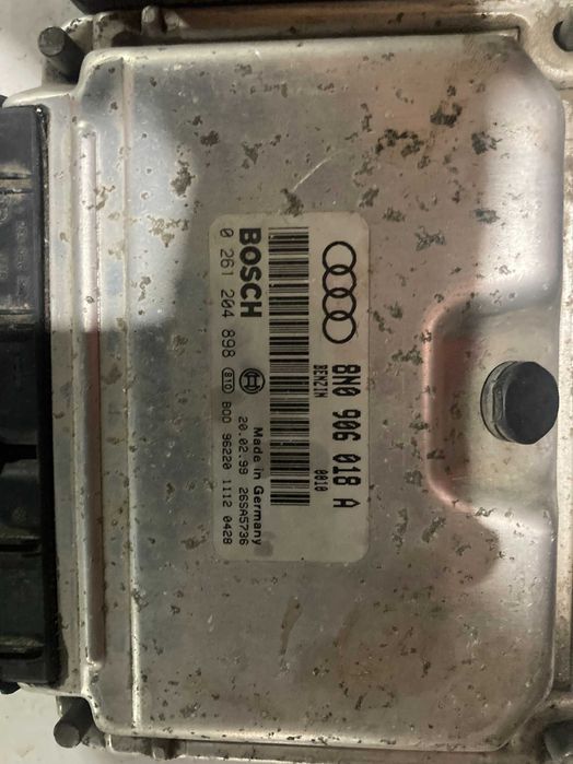 Компютър еку ecu електронен блок двигател Ауди тт 1.8т 150кс AJQ