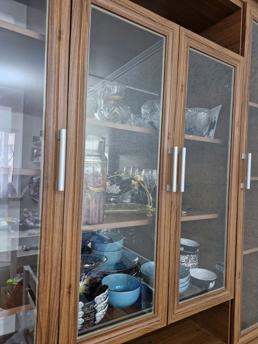 Сервант для посуды