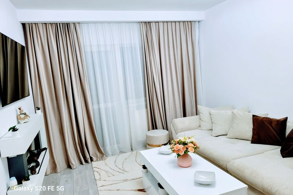 Vând apartament 2 camere Semaforului