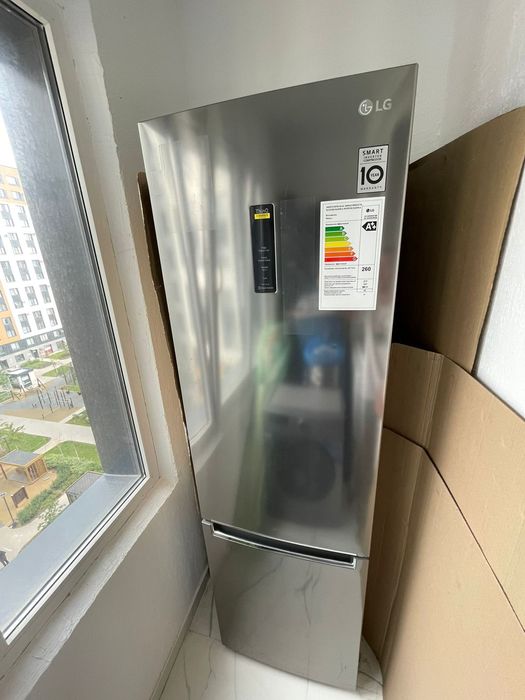 Холодильник LG 2 метра