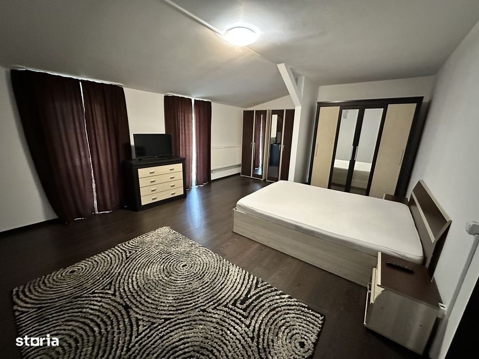 Apartament cu 3 camere ( duplex ) de închiriat