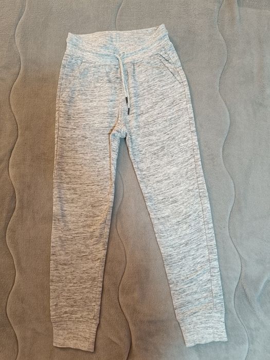 Спортни панталони и блузи с дълъг ръкав HM,Terranova,Resrerved 116/122