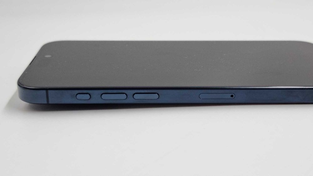 iPhone 15 Pro Max [Amanet Club Caro]