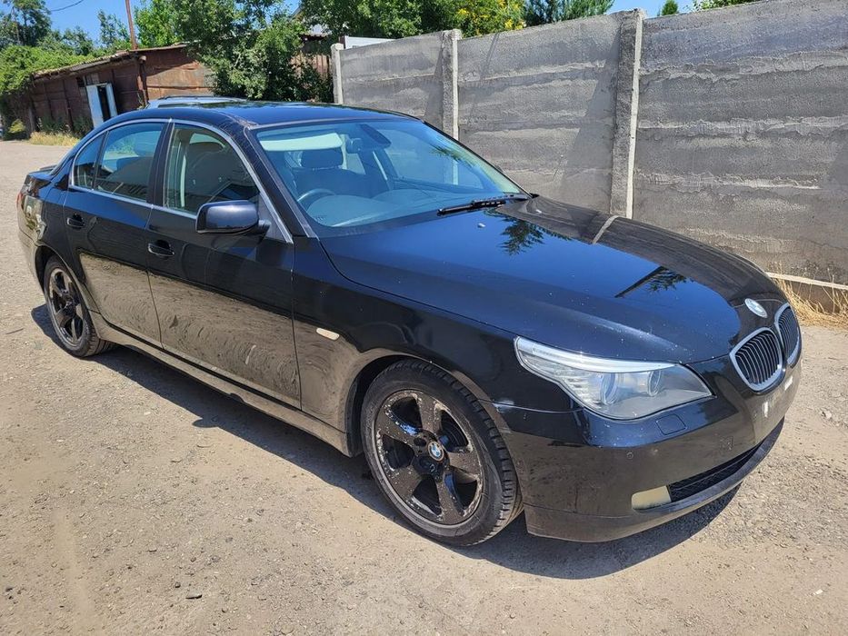 trager/capota/faruri/aripi bmw e60 520 d an 2007 lci