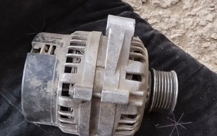 Продам генератор ваз 2114