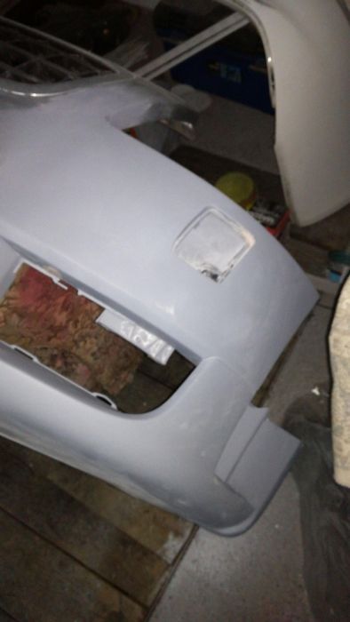 Reparatii plastic -prinderi/urechi faruri, bare auto crapate/sparte