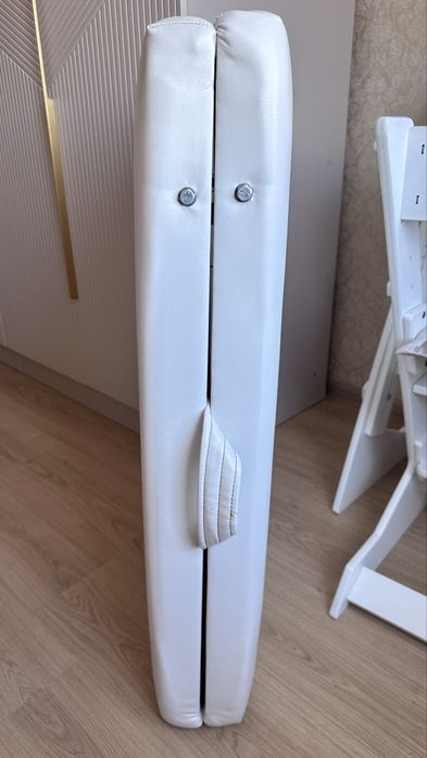 Массажная кушетка