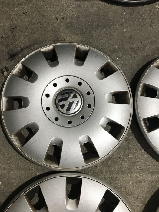 Set capace pentru Vw T 5 / Caravelle R 16 .