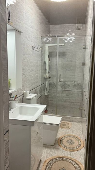 Бий Ул. Зиёлилар. Продается дом. Ориентир Х Мед центр..