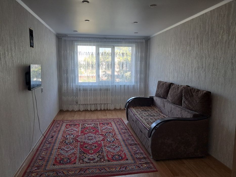 Продам квартиру 3-комнатную