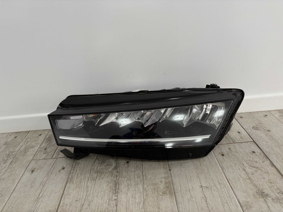 Far stanga full led Skoda Octavia 4 dupa 2020 original cod 5E4941015