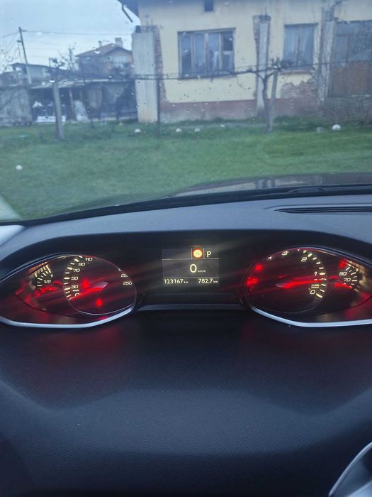 Peugeot 308 1.5 HDI *ПАНОРАМА*