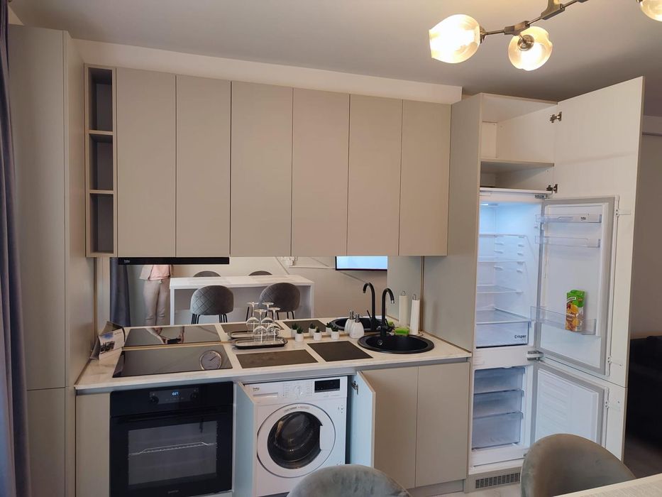 PF, dau in chirie|apartament|lux|mobilat utilat|2 camere|3 minute pe jos|Vivo Mall