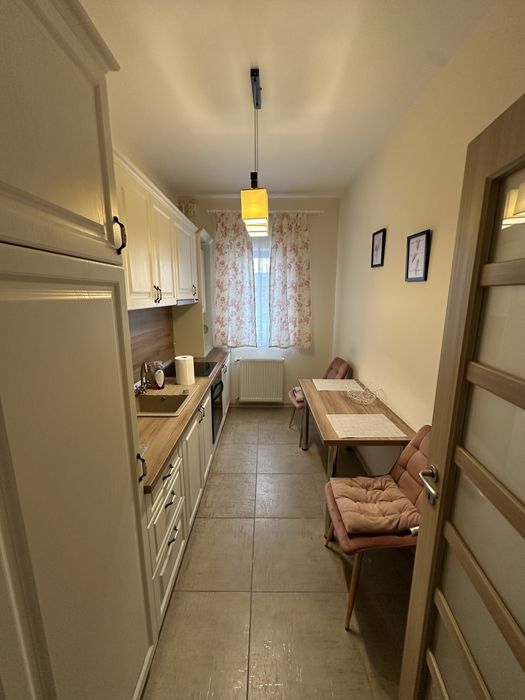 Inchiriez apartament Lipivei 50 mp
