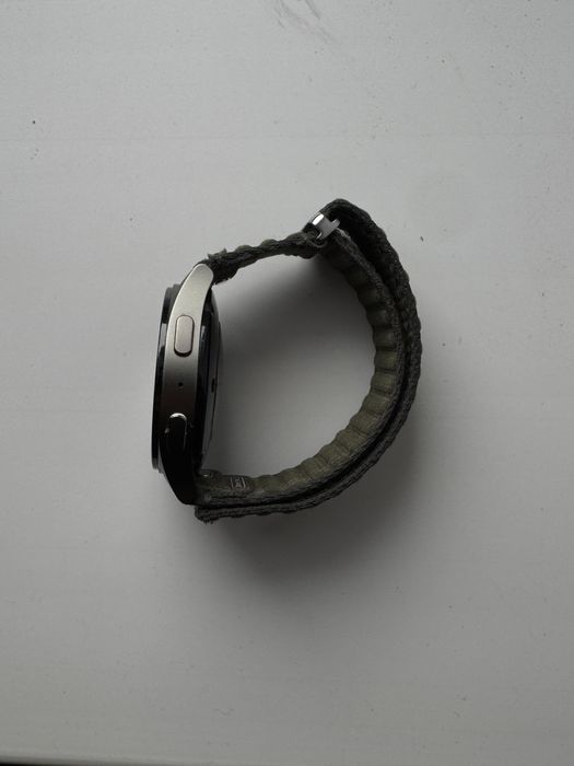 Samsung Galaxy Watch 7 (40мм) графитовый-зеленый