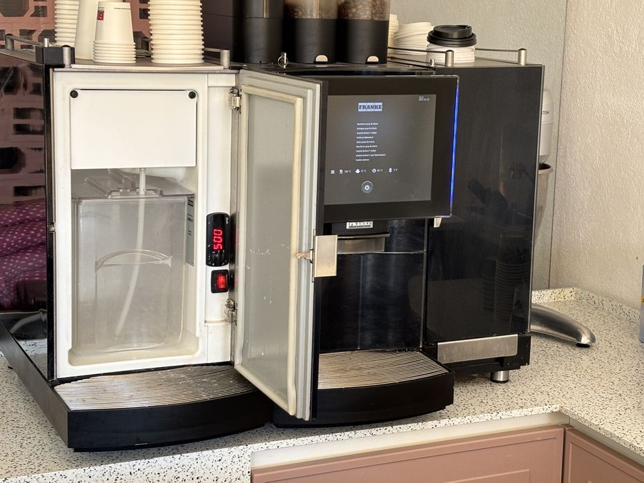 Aparat cafea automat FRANKE expressor