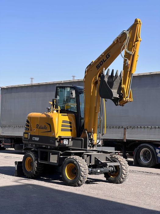 В наличии Мини экскаватор SDLG E765F 0.21 куб