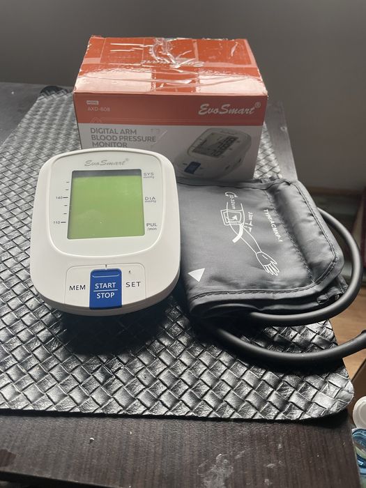 tensiometru de brat EvoSmart AXD-808