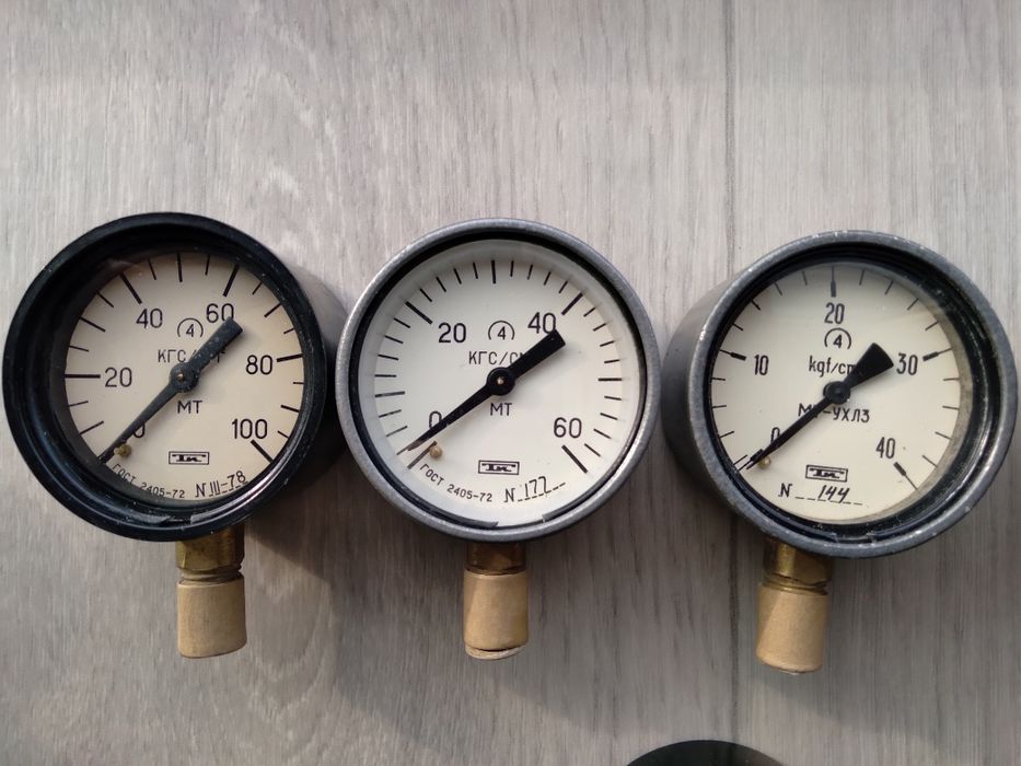 Манометры технические новые.