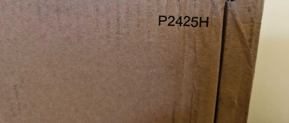 2 ЧИСТО НОВИ монитора Dell P2425H 24 инча