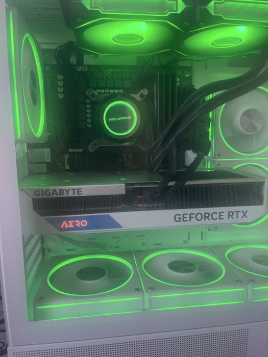Placa video GIGABYTE GeForce RTX™ 4070 Ti Super AERO OC, 16GB GDDR6X, 256-bit
