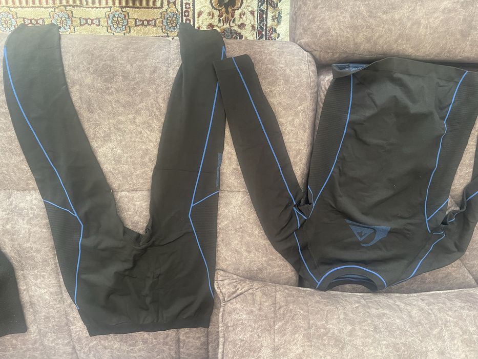 Срочно продам Лыжи