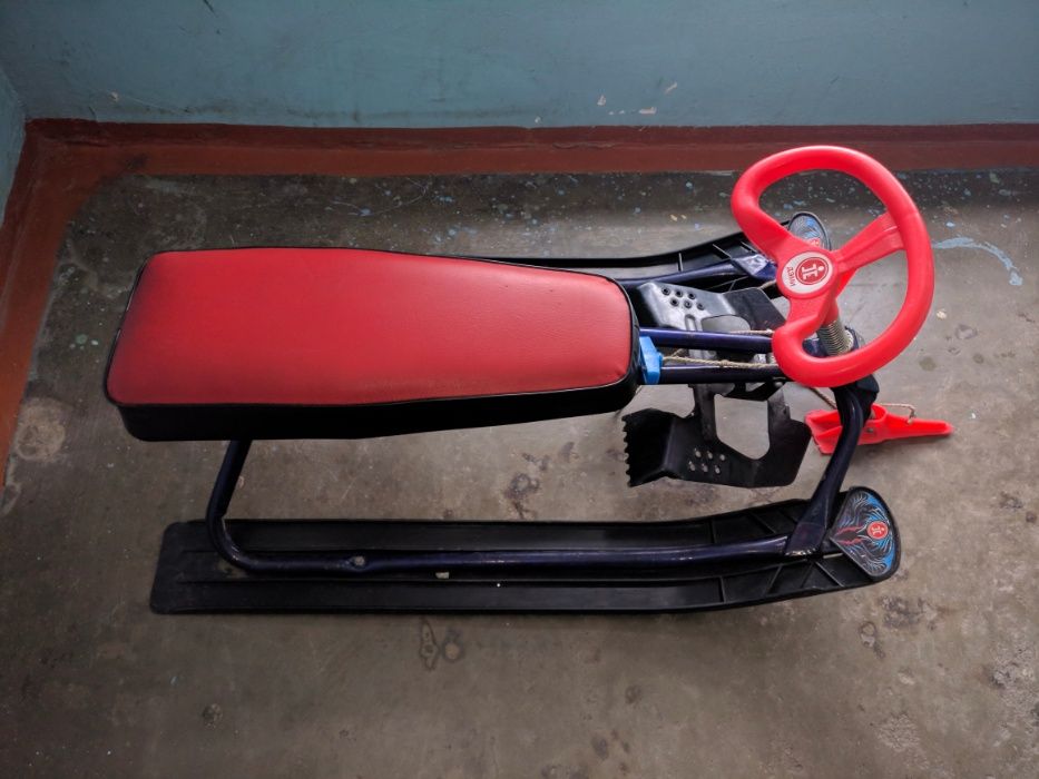 Санки аргамак, станция метро Москва