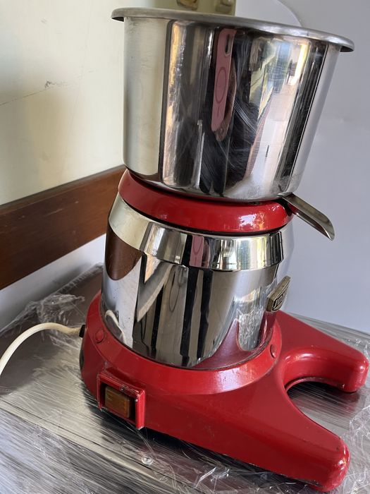 Сокоистисквачка професионална